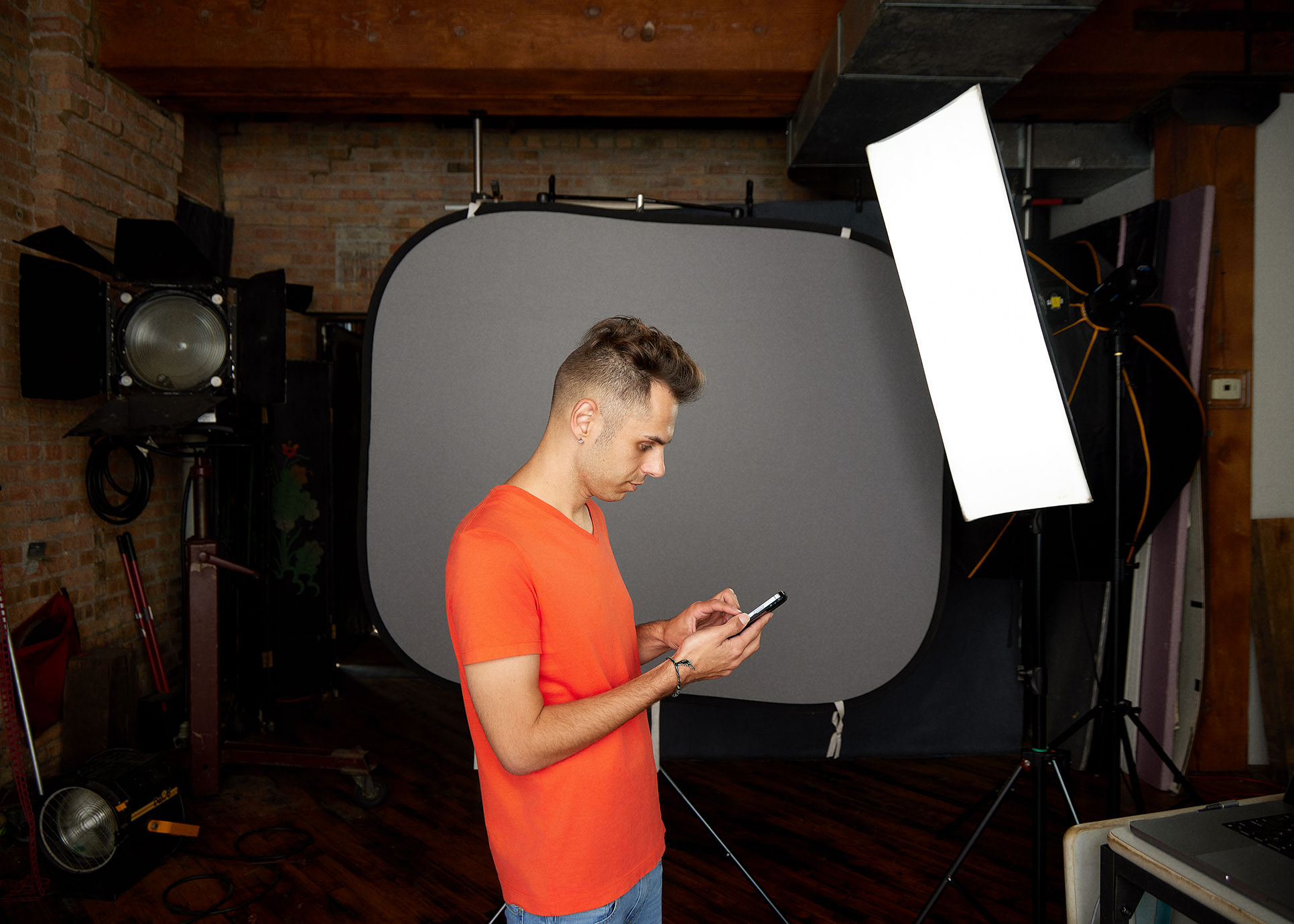 Professional Chicago headshot photography behind the scenes example