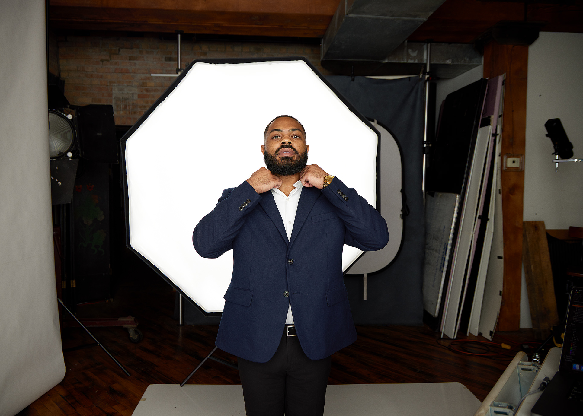 Professional headshot Chicago behind the scenes photography example
