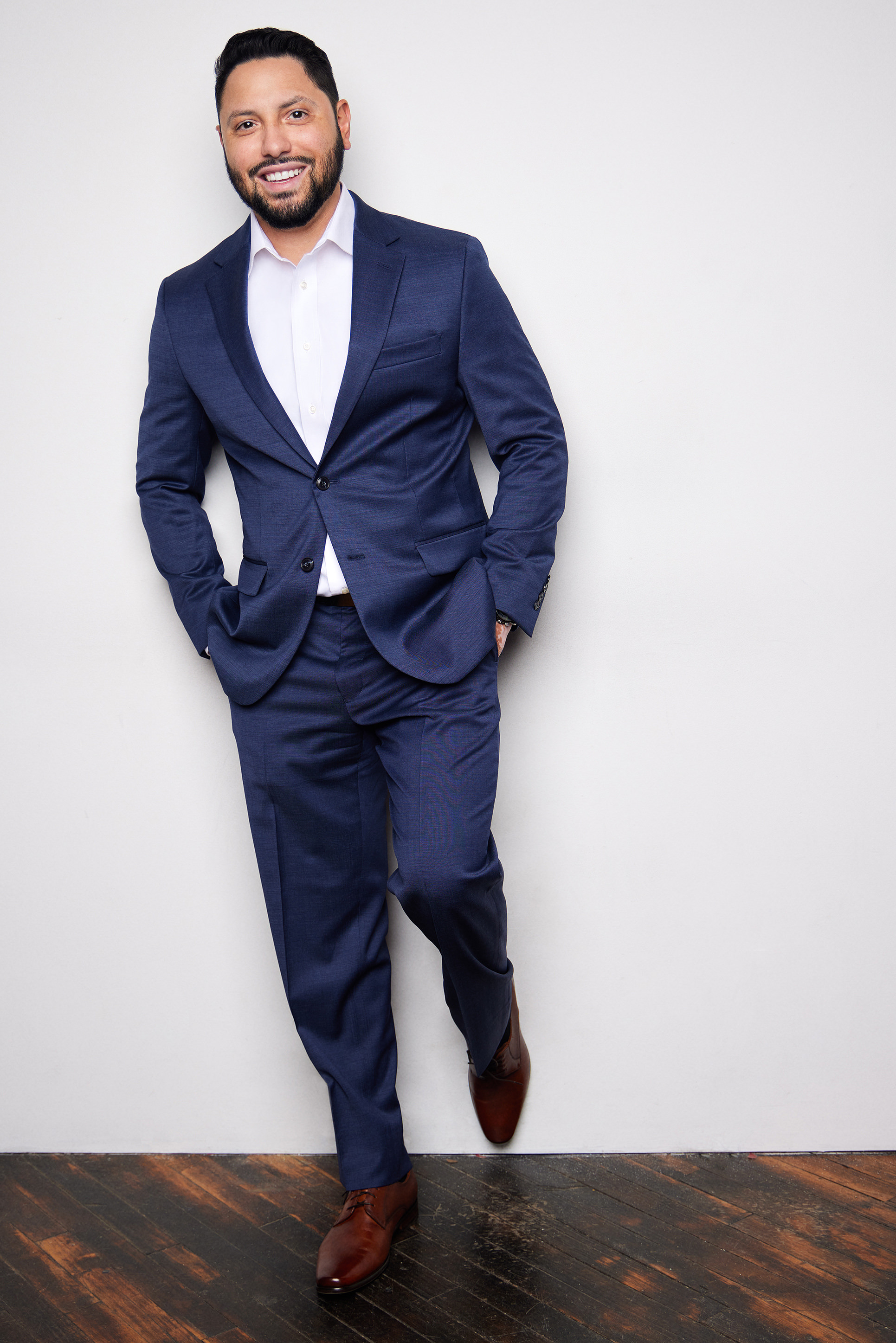 Chicago professional full body business portrait photography