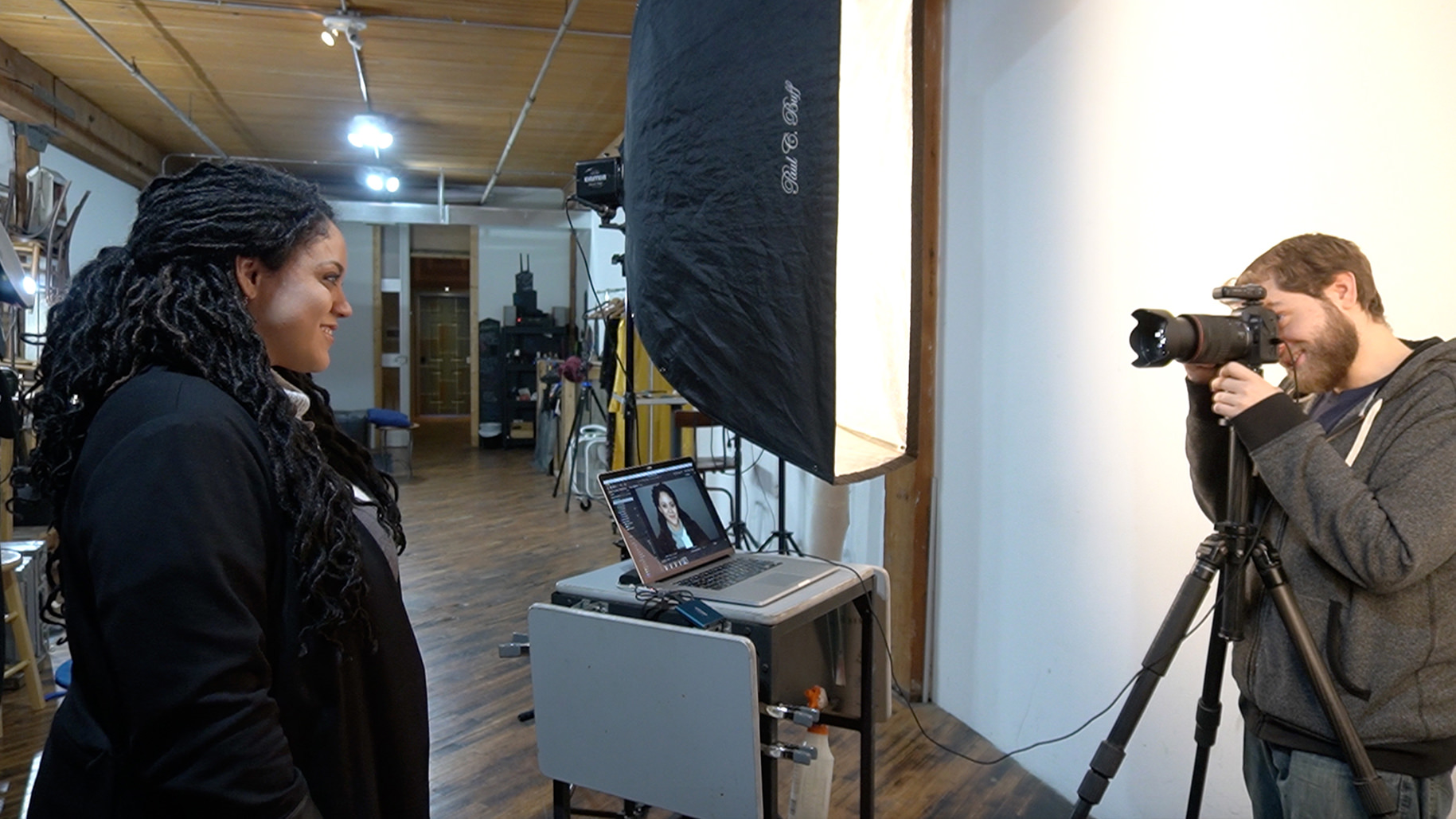 Chicago professional headshot photography behind the scenes first shot - example 30